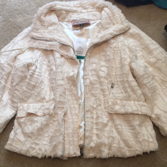 Fur  3/4 sleeve jacket - Picture 1 of 1